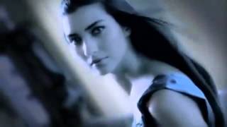 Tuba Büyüküstün & Kıvanç Tatlıtuğ Dove Arab Reklami