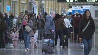 Travelers flock to DC area airports as Christmas traffic gets underway