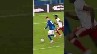 17 įvarčių per 25 rungtynes ką tik sezono viduryje EFCU21 puolėjui Braiden Graham.