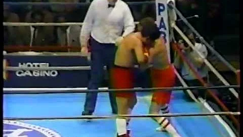 Roberto Duran Vs. Paul Thorn
