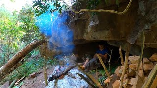 เข้าป่าคนเดียวep118ไปพักใต้เพิงหินต้องทำที่พักแบบนี้จุดไฟทั้งคืนป้องกันอันตรายจากสัตว์ร้าย