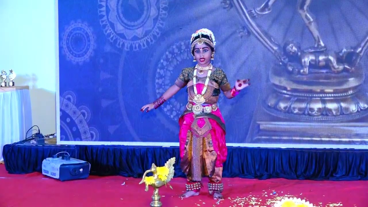 Welcome dance by Kritiksha