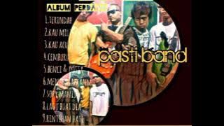 full album pertama pasti band 2010