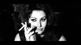 Watch Hall  Oates Italian Girls video