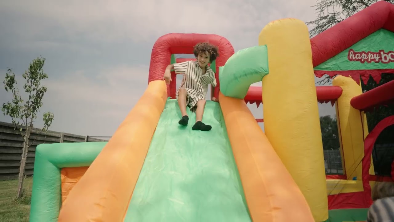 Avyna Inflatable Fun Palace Big 9-1 on video
