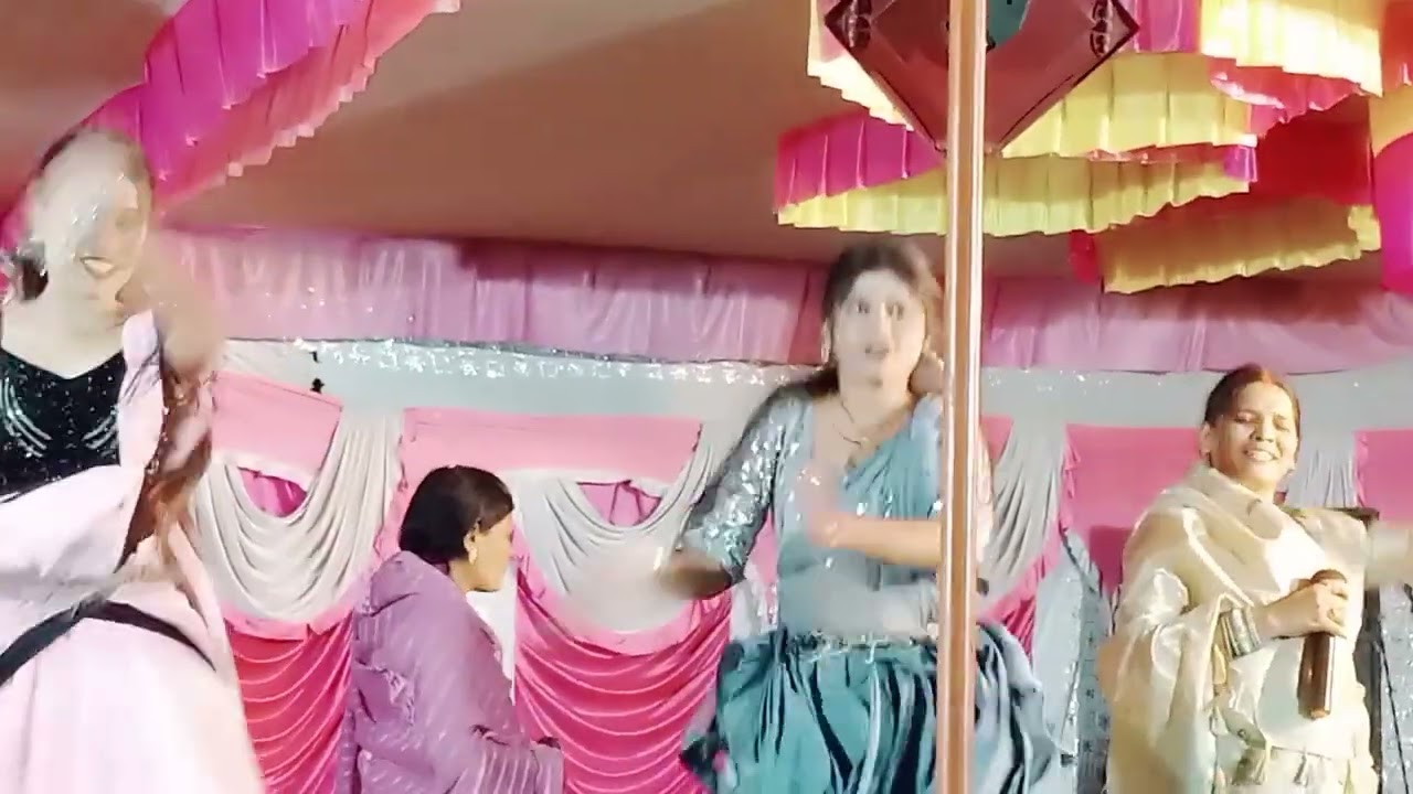 दुय्यम सायरी गायिका श्रीमती कविता चिखले पदमपुर 