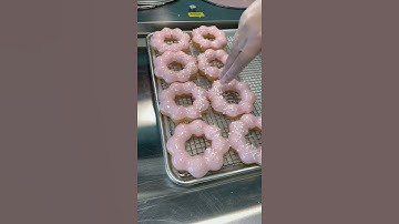 Best mochi donuts in Vegas! Paina Cafe- new cherry blossom flavor! #donut #donuts #mochi #dessert