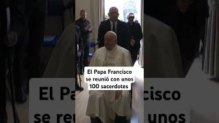 El Papa Francisco se reunió con unos 100 sacerdotes de una diócesis de Roma