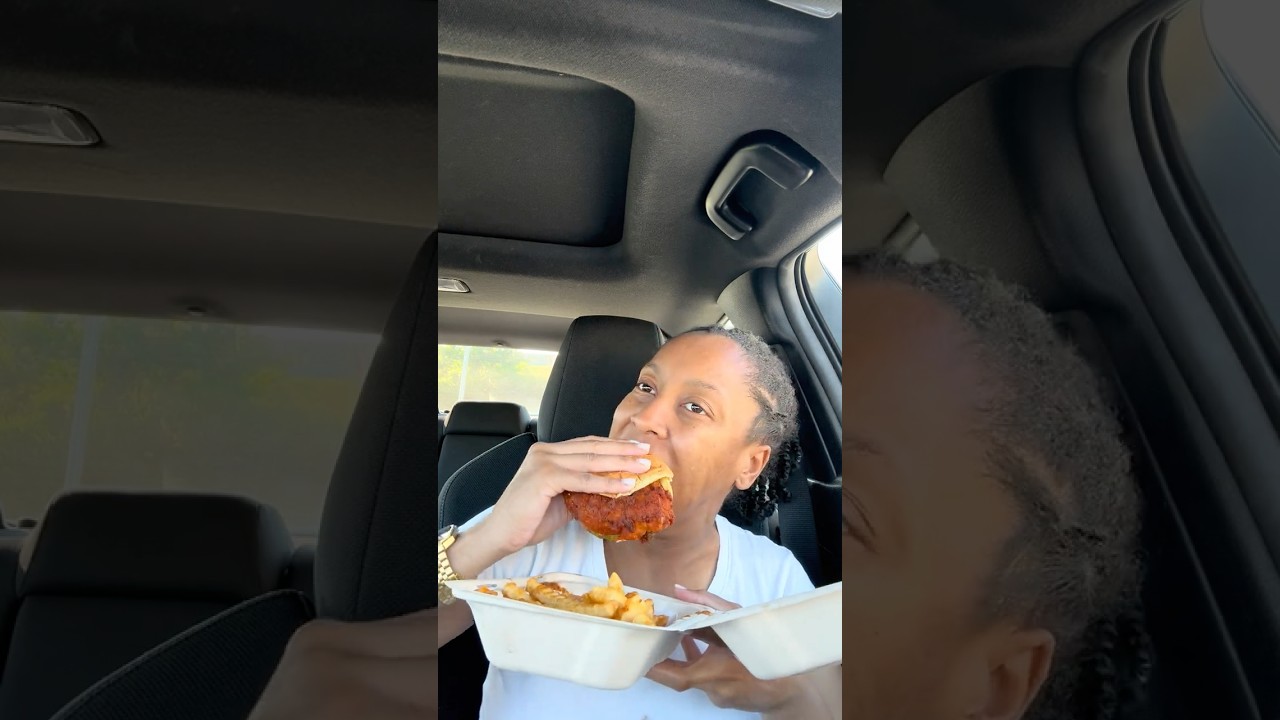 Trying Dave’s Hot Chicken 🐔 Part 2 #dailyshorts #tastetest #tasty