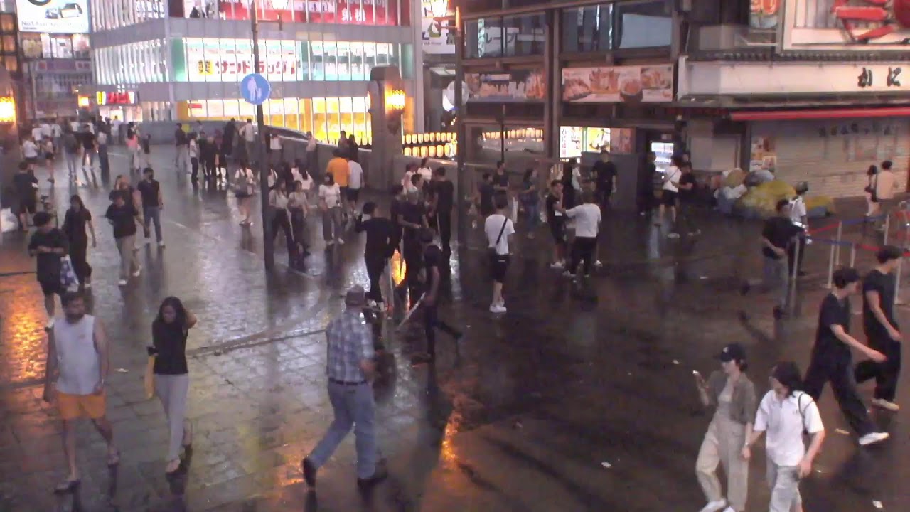 Live camera view of Dotonbori in Osaka, Japan