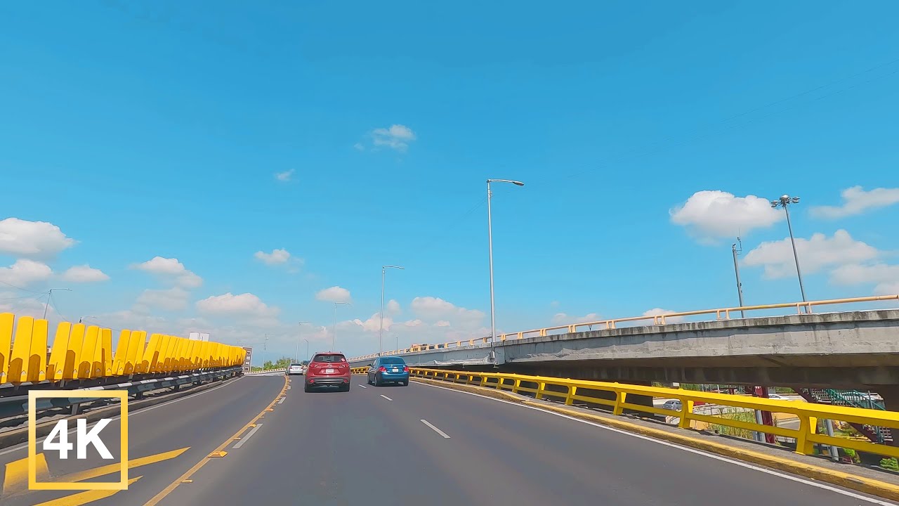 [4K] Manejando por la Ciudad de México durante una mañana de domingo.