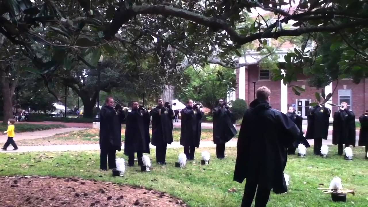 Watch USM Trumpet Line on YouTube Watch USM Trumpet Line on YouTube