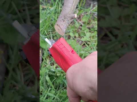 Секатор акумуляторный VOLLYX RED 21V кусторез садовые ножницы + 2 аккумулятора + кейс фото от покупателей 1