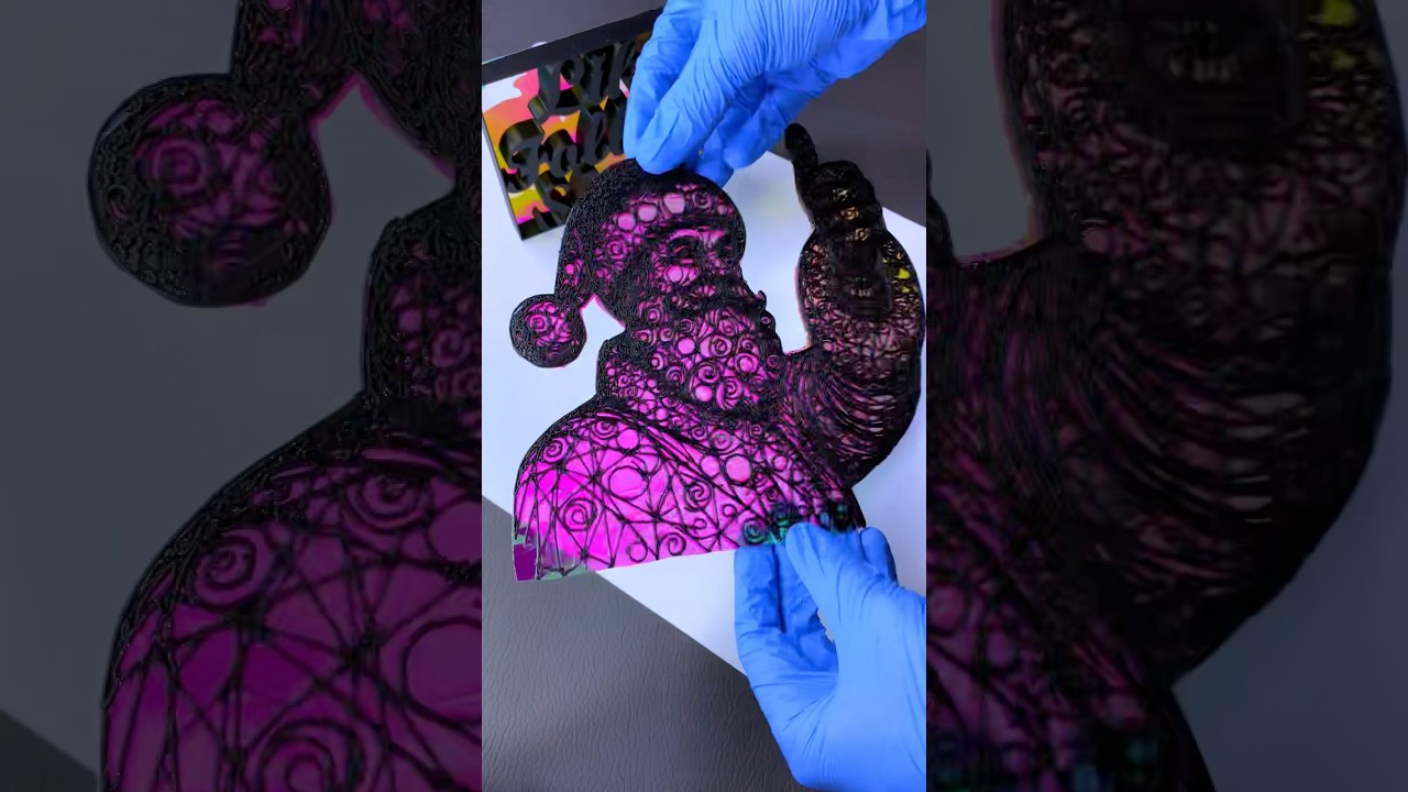 Building a Santa Figure Layer by Layer 