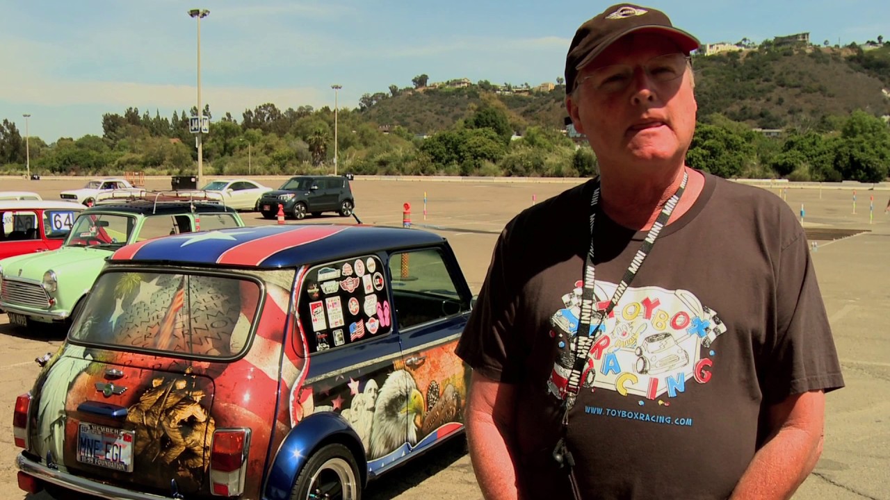 ⁣Norman Nelson at Mini Meet West talking about classic Mini named Mini Eagle