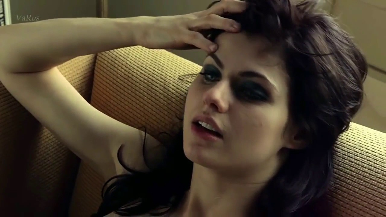 Alexandra Daddario,hot, sexy, cute, beauty - YouTube