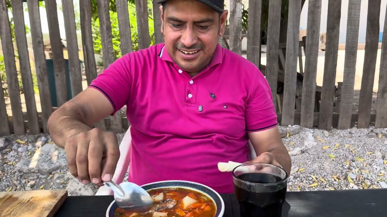 Caldo de sardinas contra caldo de cazón uno con grasa y el otro sin grasa 