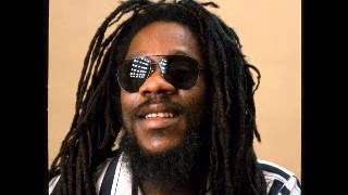 Dennis Brown - Should I Have Faith in you............ chords