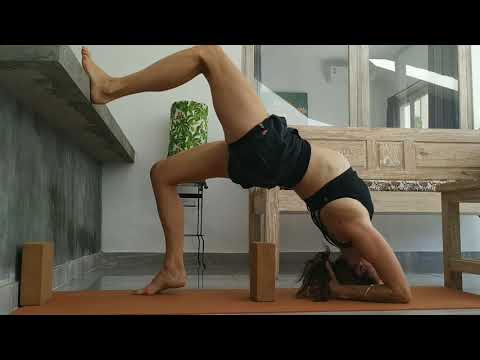 SUZI CARSON yoga video series: Inversions, Back bends into Bakasana.