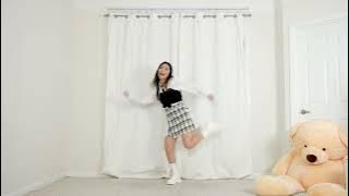 Kep1er 'WA DA DA' dance mirror (Lisa Rhee)