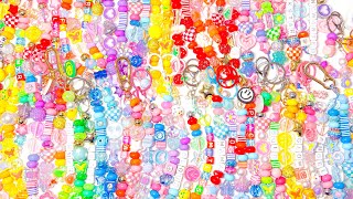 80+ NEW BAG CHARMS! 😍 Come hang out with us!
