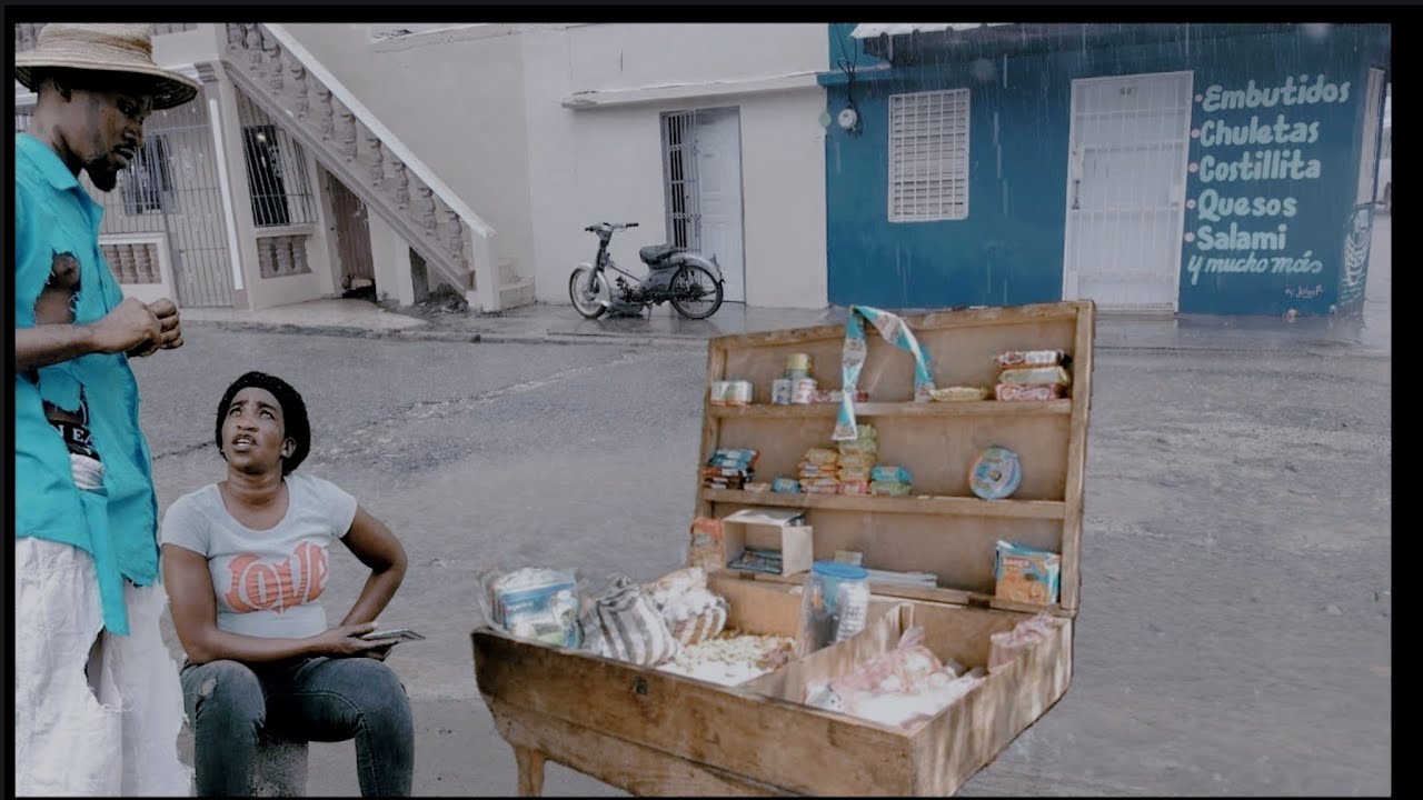 milyonè sa metel an pòv al mande machann nan yon bobon pou testel. gad saki pase