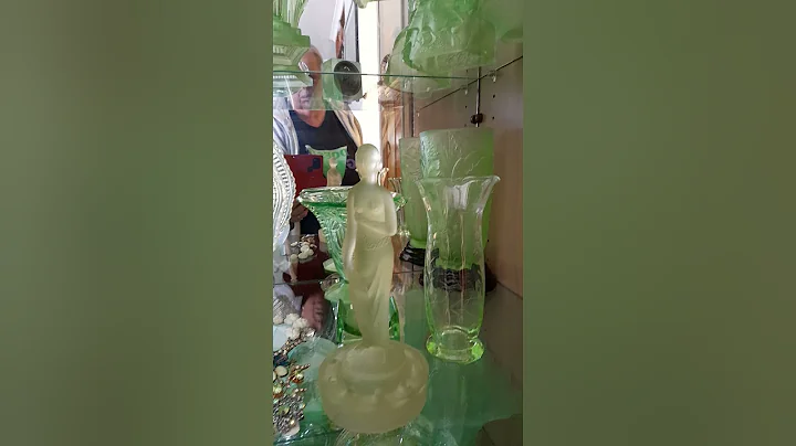 front room uranium glass