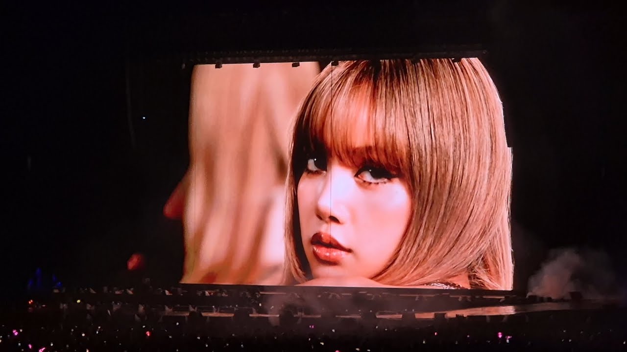 LISA of BLACKPINK - THUNDER + LIFESTYLE + ROCKSTAR [BLACKPINK: DEADLINE WORLD TOUR IN JAKARTA 2025]