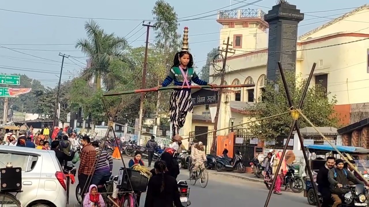 आज दोस्तों मैं एक लड़की को देखा काफी गजब की कला