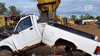 Extreme Powerful Excavators Strongest Destroy Scrap Cars, Remove Engine Before Pressing & Recycling screenshot 1