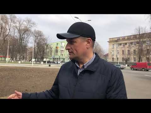 В Измаиле благоустраивается клумба на Площади Победы