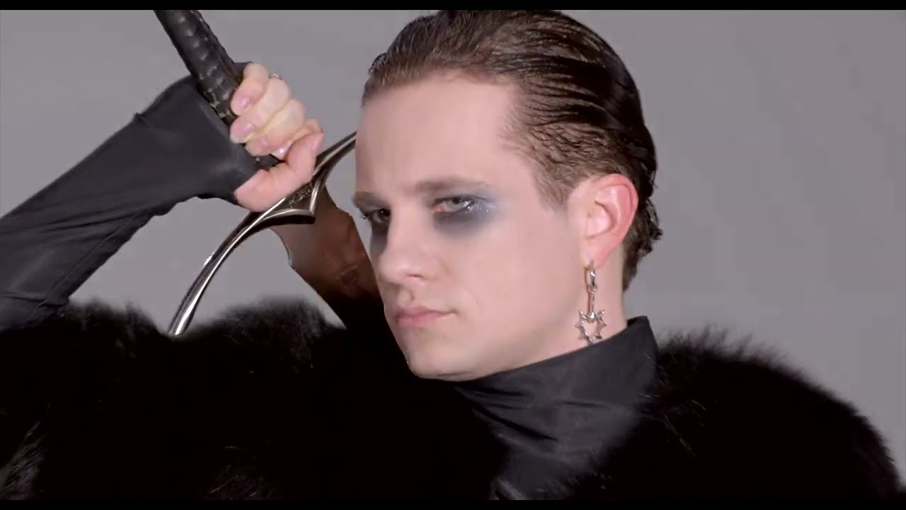 LAVINA - Kraj mene (English Version)