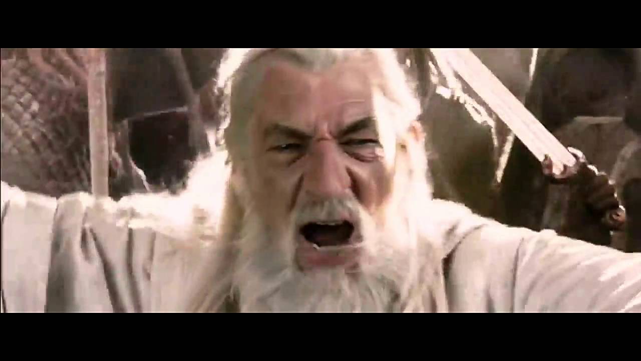 LOTR Gandalf Arrives to Helm's Deep with Hobbit Soundtrack YouTube
