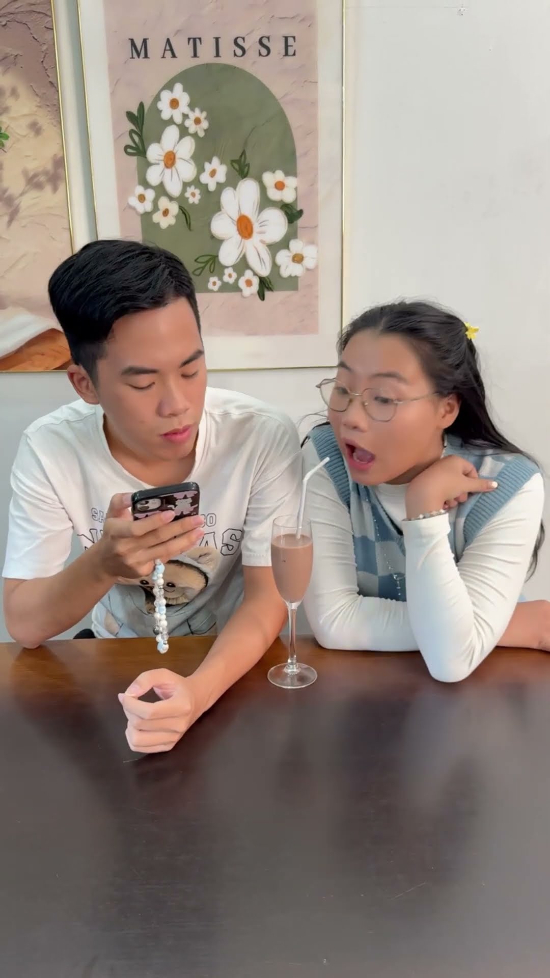 LNS - Lén uống nước ngọt của bạn trai || Secretly drinking your boyfriend's coke #shorts