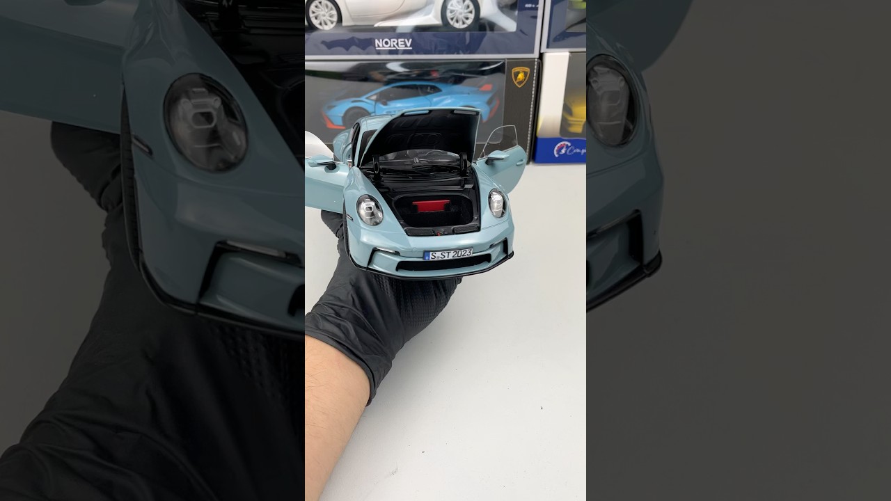Porsche 911 (992) S/T Meissen Blue 1:18 187470 NOREV diecast model car