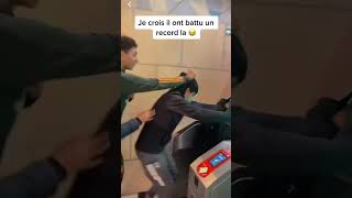 Belek Ya Le Contrôleur Après