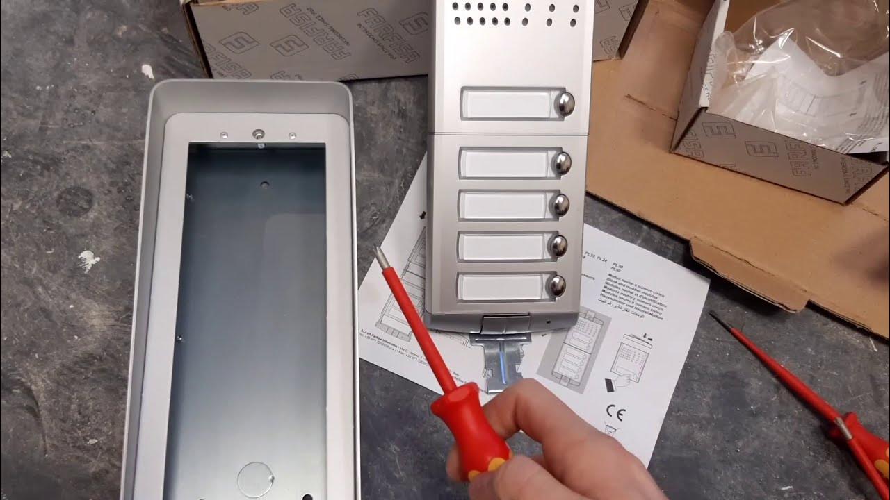 Einbau einer Zweidraht Klingelanlage von www.2DrahtSprechanlage.de Farfisa Klingel UHLIG