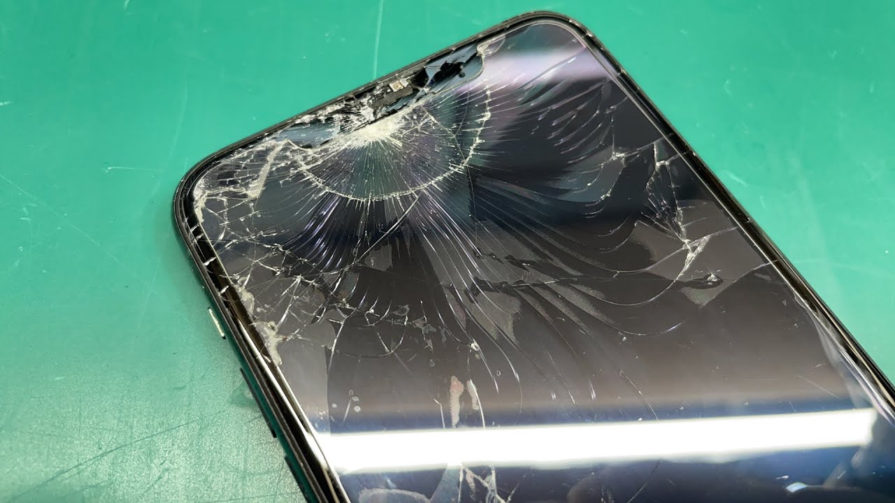 大阪北浜 iPhone 11 Pro Max 画面割れ修理 - YouTube 大阪北浜 iPhone 11 Pro Max 画面割れ修理 - YouTube
