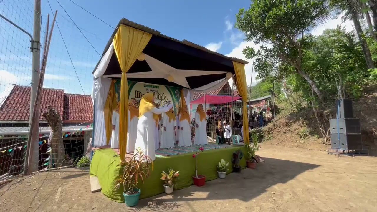 Indonesia Raya Fatayat Muslimat Cisuren Dukuh Waru Bantarkawung 