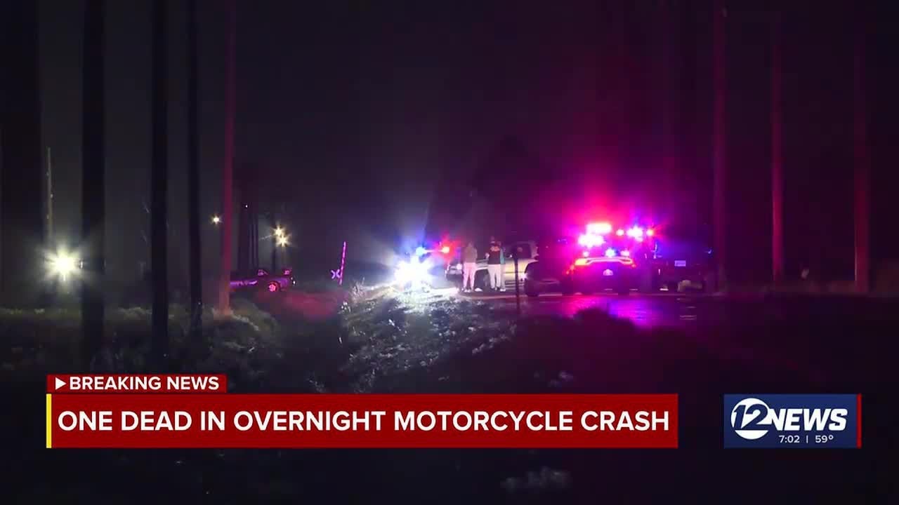 1 dead after motorcycle crash in southwest Wichita - YouTube