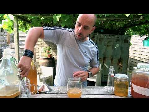 Video: Overnachting Aardbeienazijn Recept