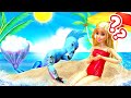 Quem é o novo amigo da Barbie? Bonecos na praia. Novela infantil com brinquedos para meninas