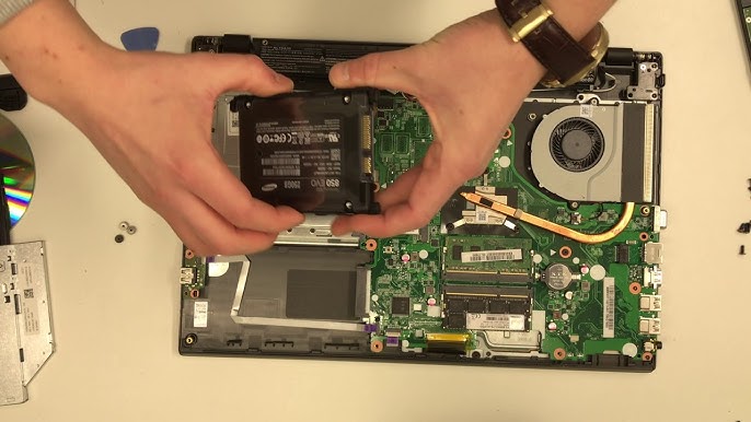 Acer E5-573G smontaggio e installazione SSD. Disassembly and SSD upgrade -  YouTube