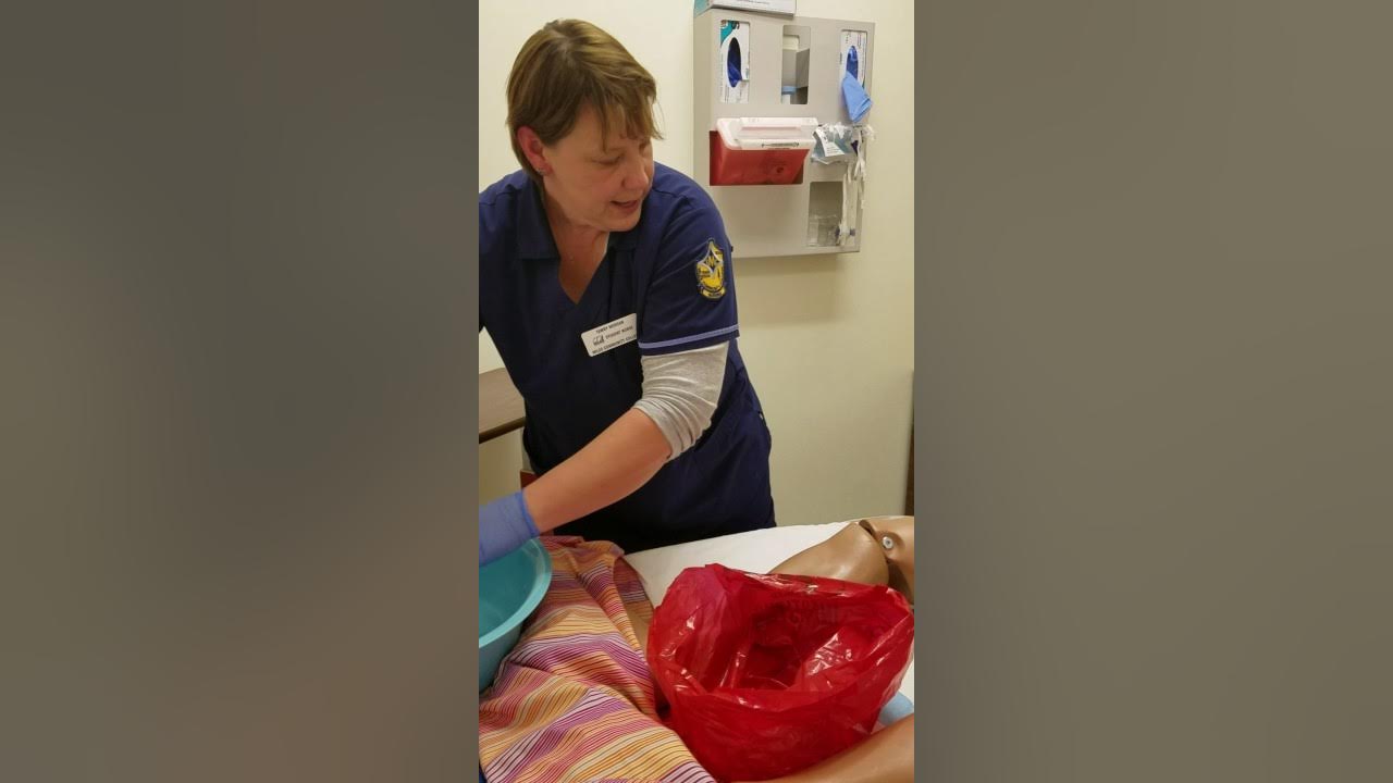 Removal of indwelling catheter in a male YouTube