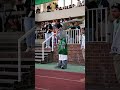 Die Einlaufkinder des Gewinnspiels beim DFB Pokalspiel 1. FC Schweinfurt 05 gegen Fortuna Düsseldorf