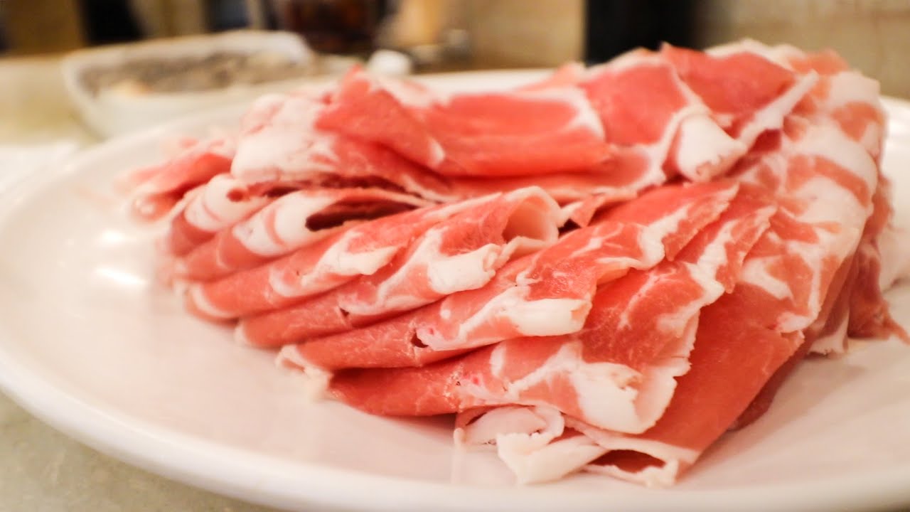 HALAL HOT POT!!!! Exploring Chinese Muslim Food in BEIJING, China YouTube