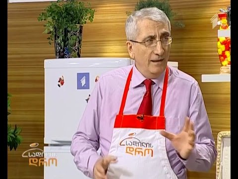 სადილის დრო - გამომცხვარი ბადრიჯანი ნივრით და პომიდვრით