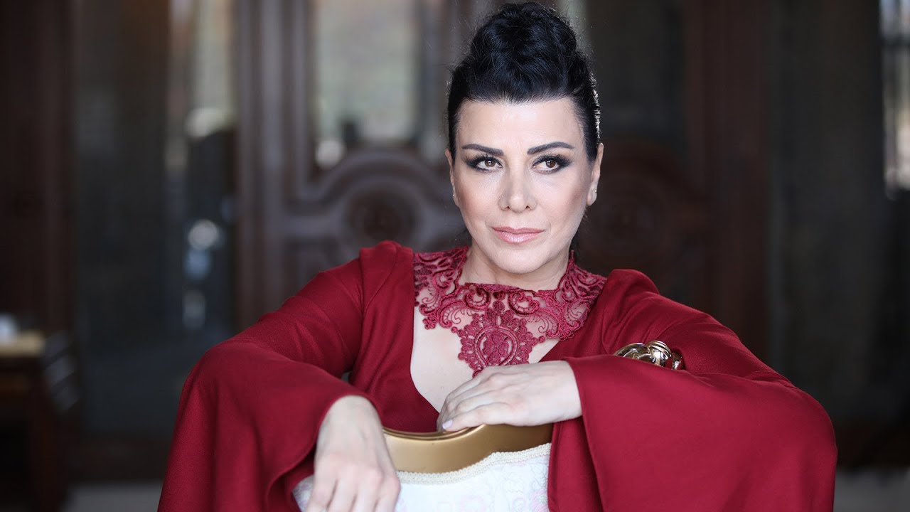 Eda Karaytuğ - Gözlerimden Yüzün, Kulaklarımdan Sesin Silinmedi Senelerdir [ © 2017 Z Yapım ]