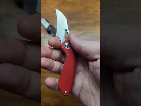A Few Awesome Fifth Pocket Knives