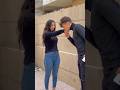 عقتلها عشان اتاخرت كانت جيبالي هديه 